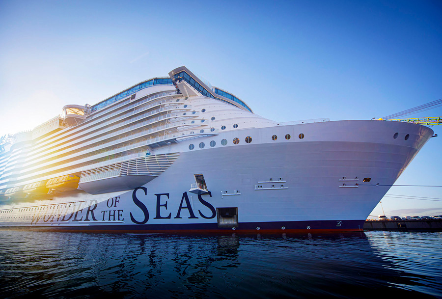 Robe Embarque sur le Wonder of the Seas | SoundLightUp.SoundLightUp.